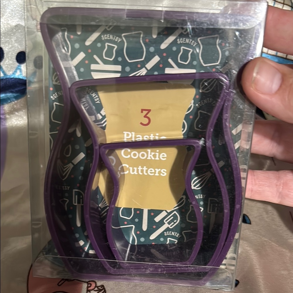 Scentsy Purple Plastic Cookie Cutters-3 piece set